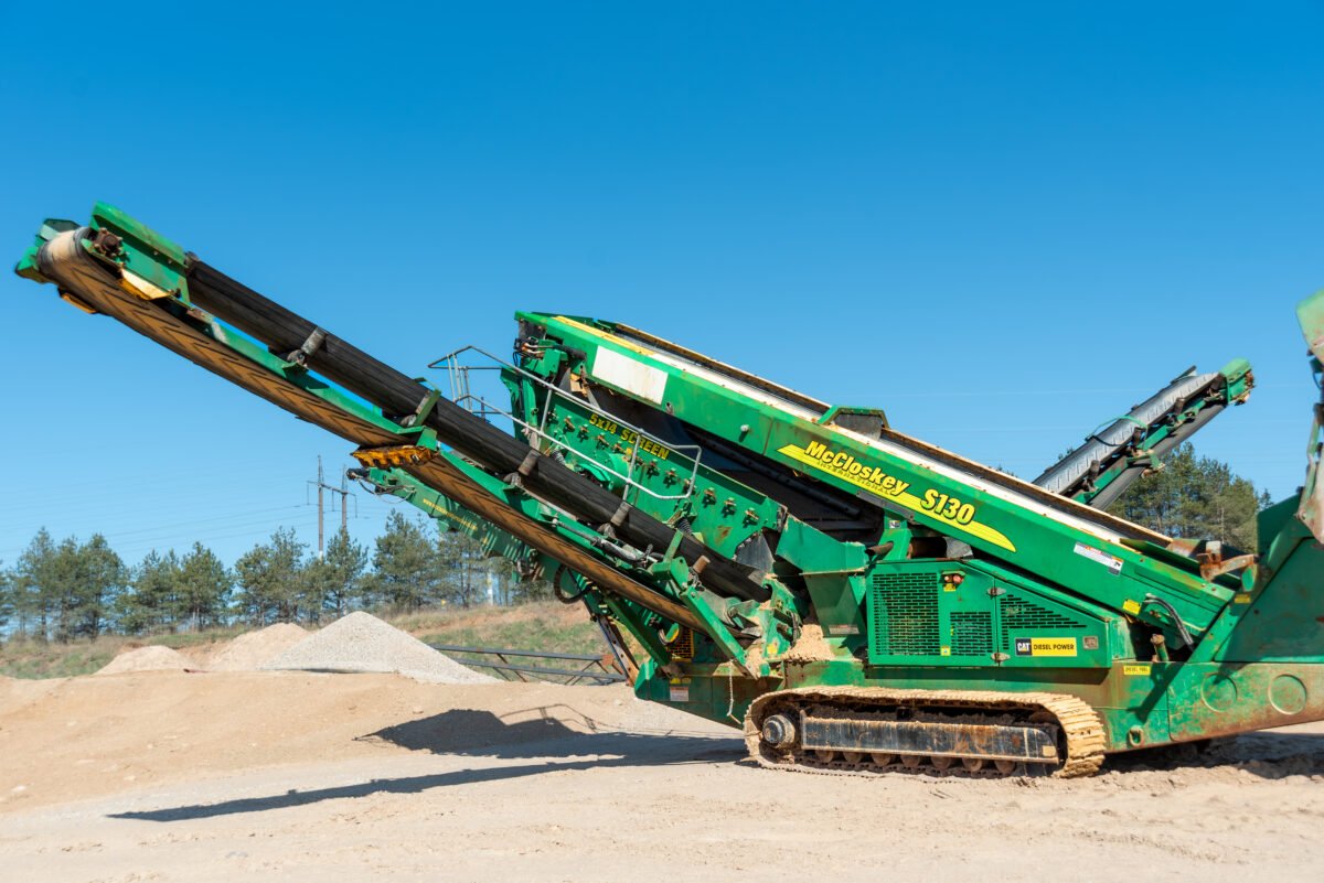 Nuomojamas mobilus sijotuvas McCloskey S130 – sijotuvo nuoma visoje Lietuvoje